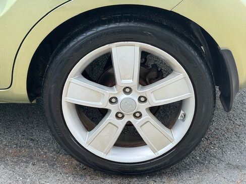 Used 2011 Kia Soul ! image 27