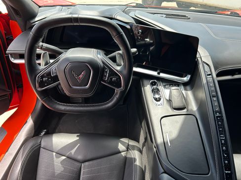 Used 2021 Chevrolet Corvette Stingray Premium Conv w/ 3LT RWD image 17