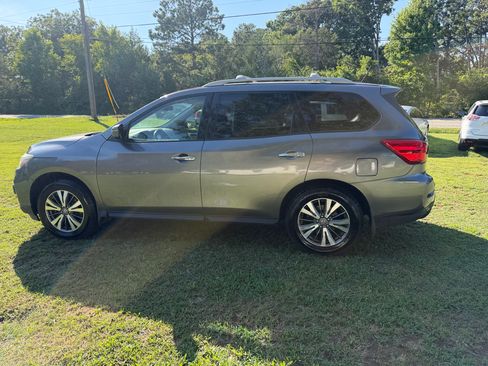 Used 2017 Nissan Pathfinder 4WD image 30