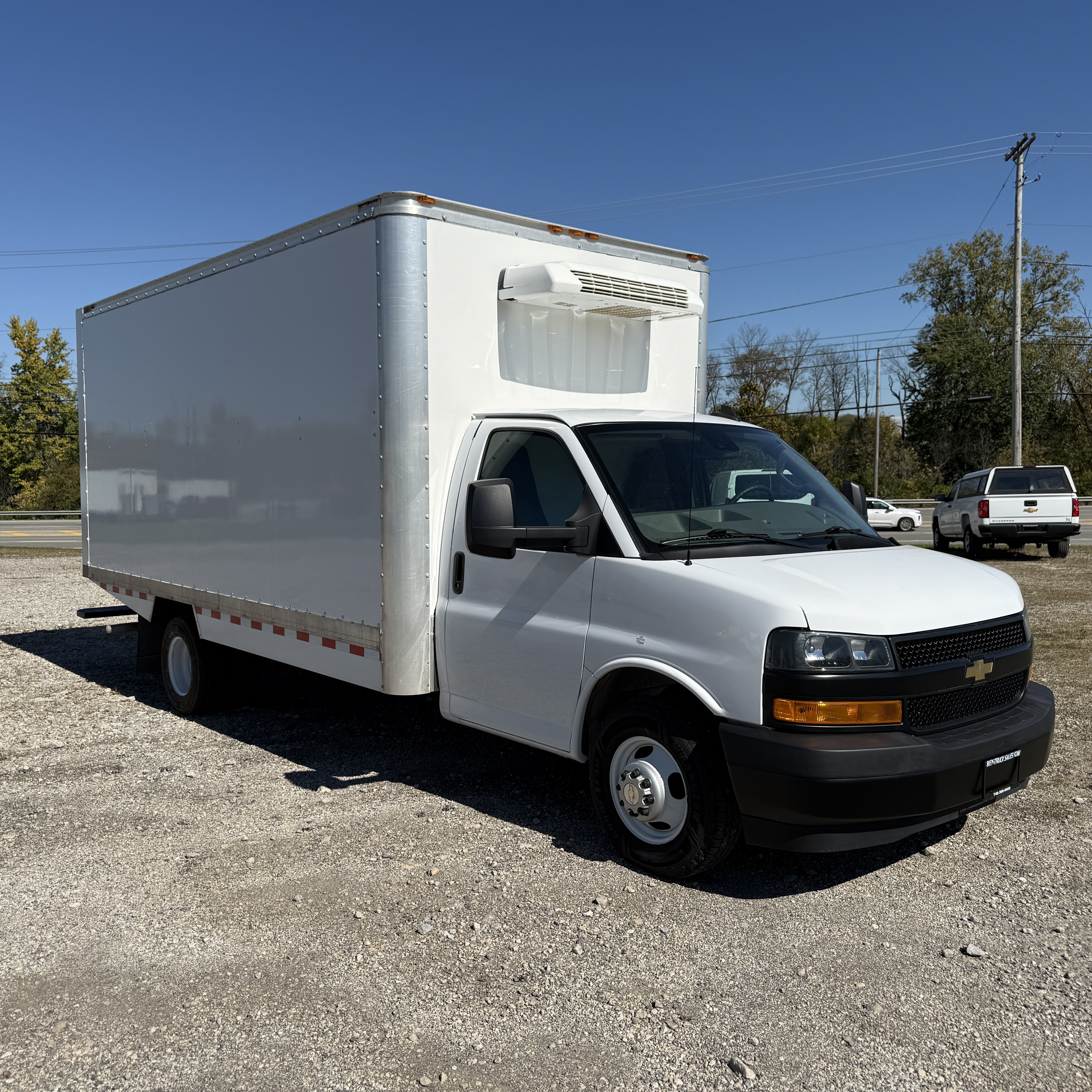Used 2024 Chevrolet Express 3500 UNAVAIL RWD image 1