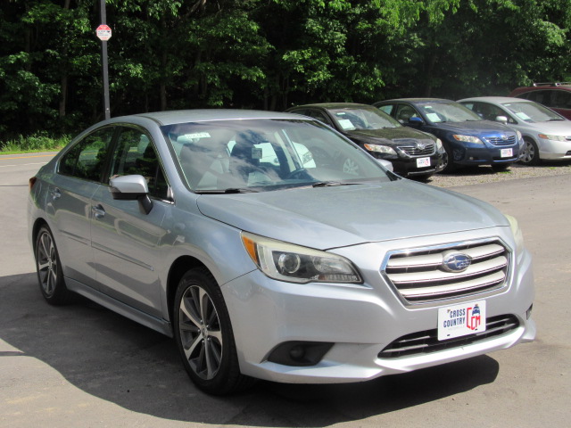 Used 2016 Subaru Legacy 2.5i Limited AWD/4WD image 11