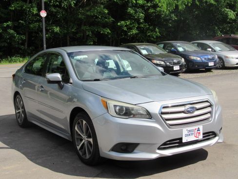 Used 2016 Subaru Legacy 2.5i Limited AWD/4WD image 11