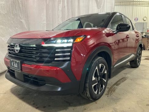 Used 2025 Nissan Kicks SV image 5