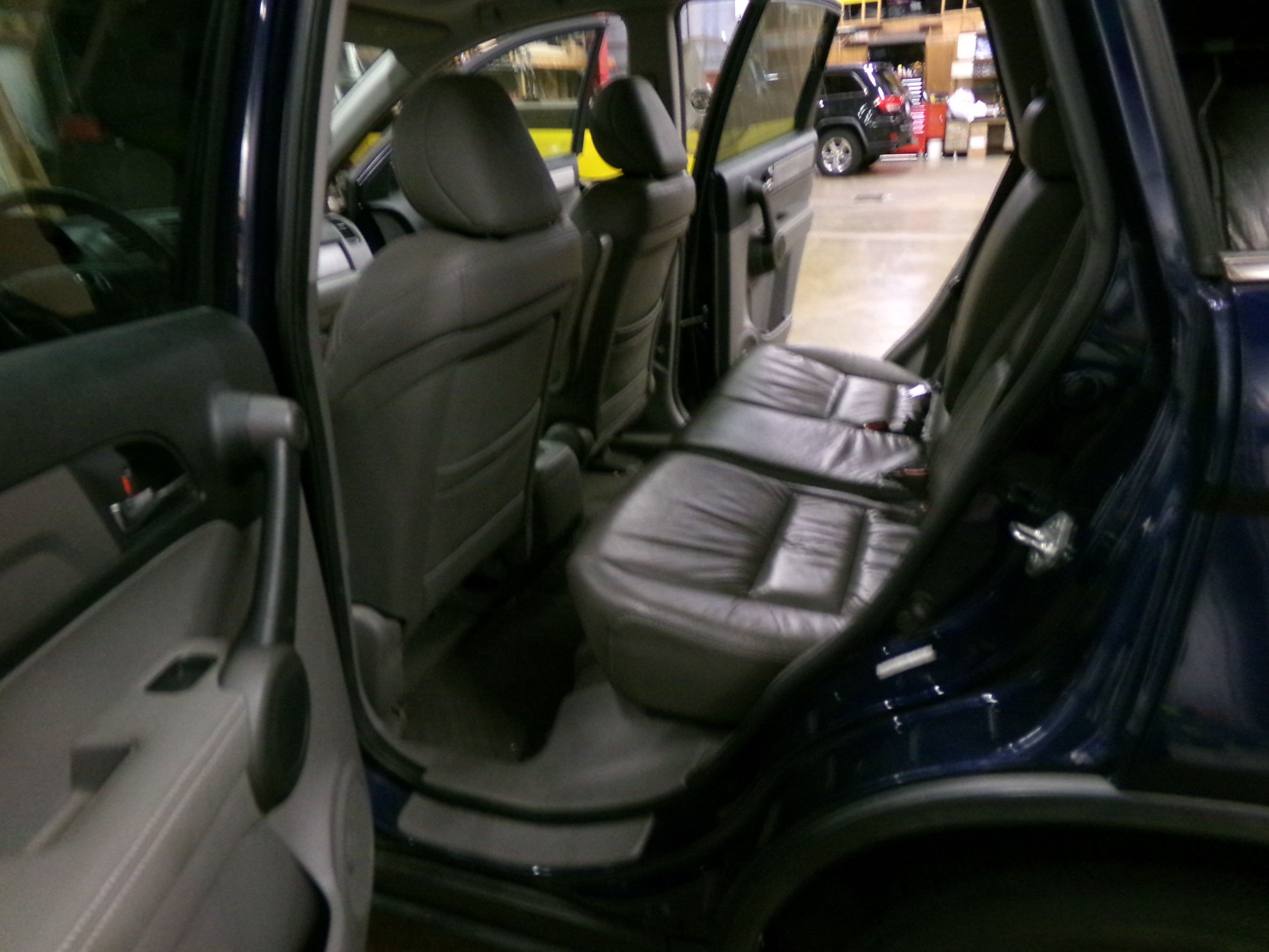 Used 2010 Honda CR-V 4WD EX-L image 8