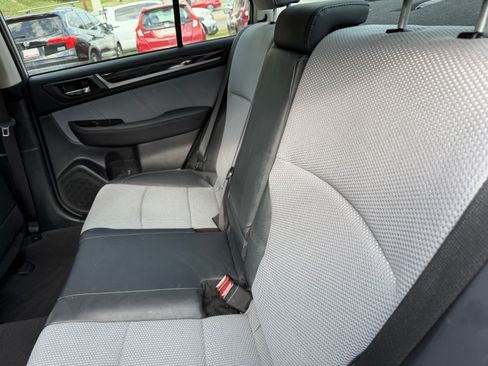 Used 2019 Subaru Legacy 2.5i Sport AWD/4WD image 9