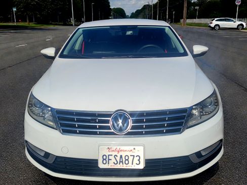 Used 2015 Volkswagen CC Sport image 2