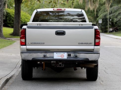 Used 2005 Chevrolet Silverado 2500 4x4 Extended Cab image 6