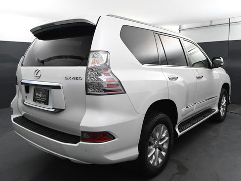 Used 2019 Lexus GX 460 Premium image 5