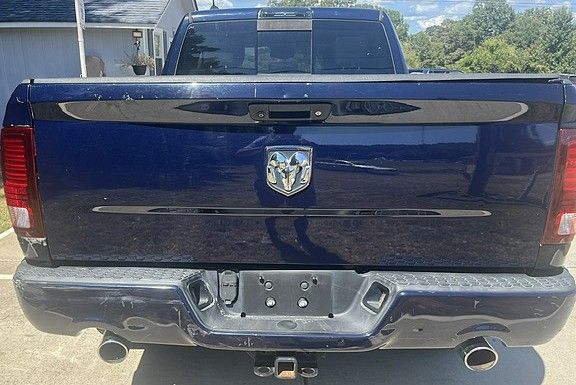 Used 2015 RAM 1500 2WD Crew Cab Sport image 5