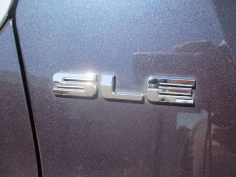 Used 2018 GMC Acadia SLT-1 Sport Utility 4D FWD image 13