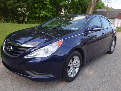 Used 2014 Hyundai Sonata GLS FWD image 2