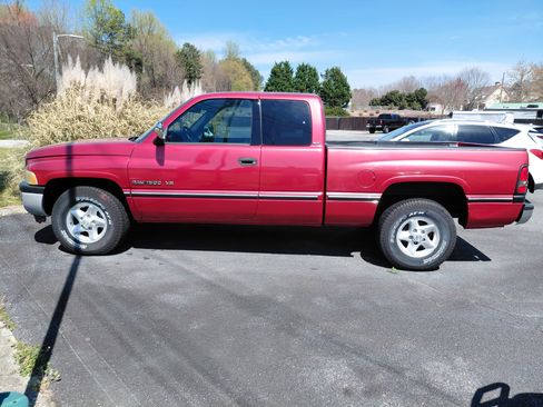 Used 1997 Dodge Ram 1500 Truck SLT image 4