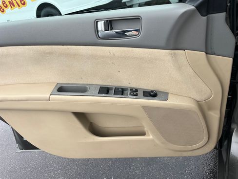 Used 2008 Nissan Sentra 2.0 S image 10