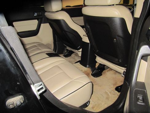 Used 2007 HUMMER H3 Luxury image 19