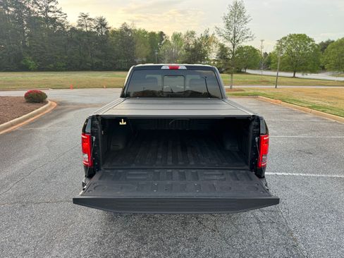 Used 2016 Ford F150 XLT image 7