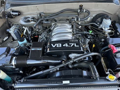 Used 2002 Toyota Sequoia SR5 image 27