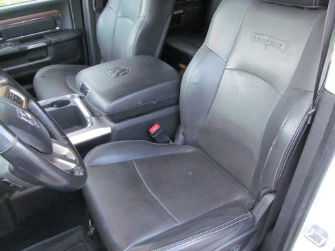 Used 2016 RAM 1500 Laramie image 15