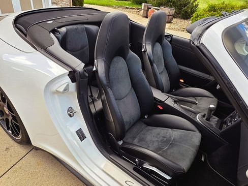 Used 2012 Porsche 911 Carrera GTS Cabriolet RWD image 51
