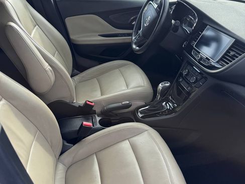 Used 2017 Buick Encore Essence image 17