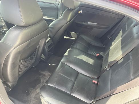 Used 2010 Chevrolet Malibu LTZ image 8