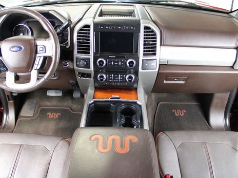 Used 2017 Ford F350 King Ranch image 4