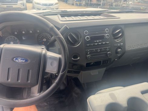 Used 2015 Ford F250 2WD SuperCab Super Duty image 10