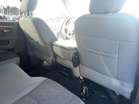 Used 2019 RAM 1500 Big Horn image 25