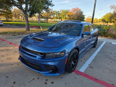 Used 2020 Dodge Charger R/T image 2