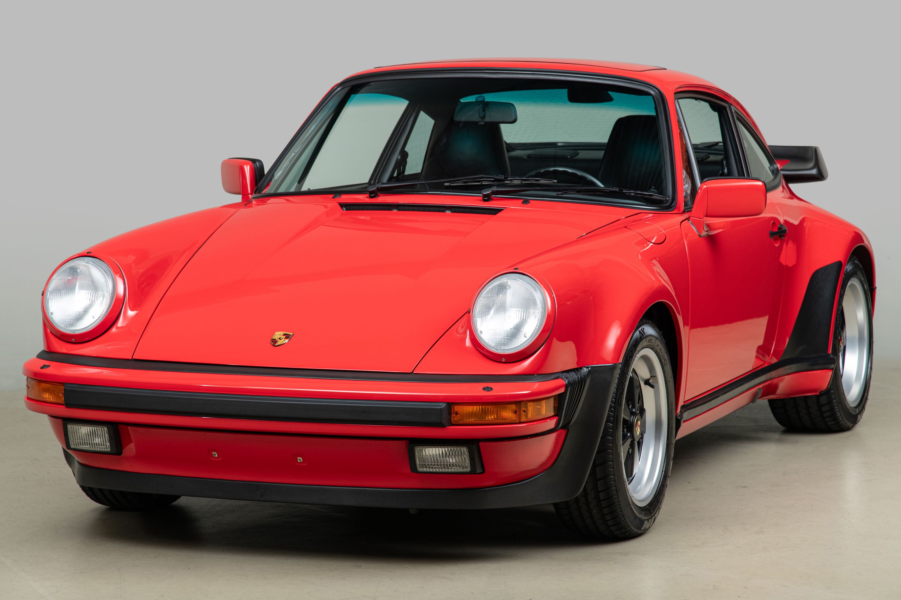 Used 1988 Porsche 911 Turbo Coupe RWD image 2