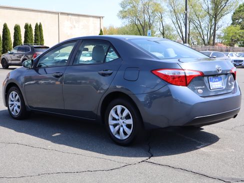 Used 2016 Toyota Corolla LE image 6