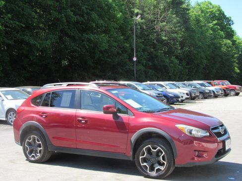 Used 2013 Subaru XV Crosstrek 2.0i Premium AWD/4WD image 9
