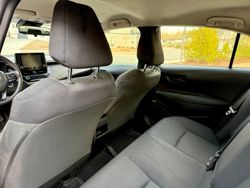 Used 2022 Toyota Corolla LE image 10