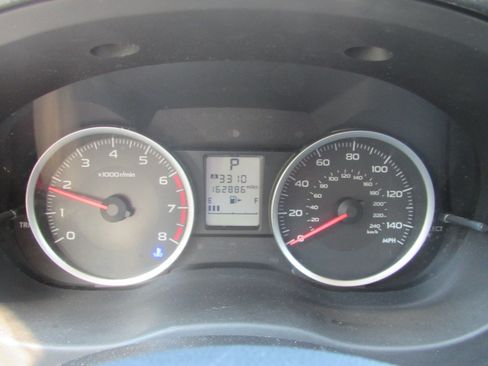 Used 2014 Subaru Forester 2.5i Premium AWD/4WD image 23
