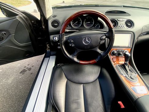 Used 2007 Mercedes-Benz SL 600 image 25