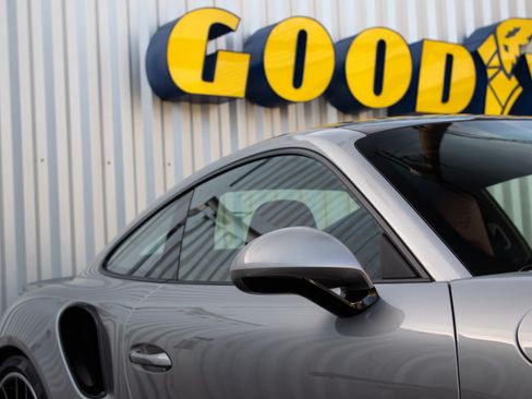 Used 2018 Porsche 911 Turbo S image 19