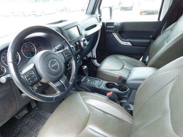 Used 2018 Jeep Wrangler JK 4WD Unlimited Sahara image 9