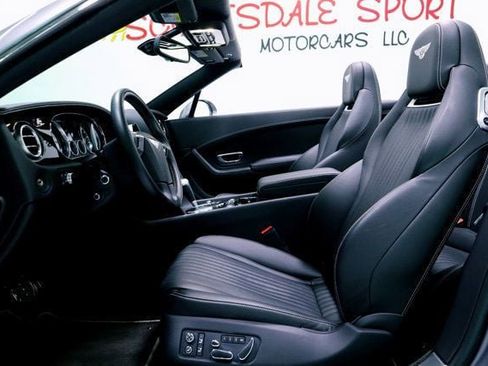 Used 2017 Bentley Continental GT image 16