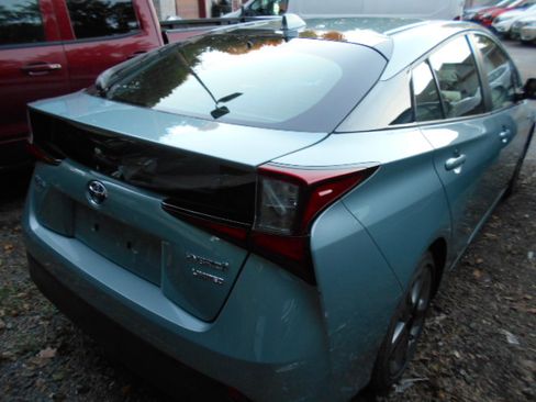 Used 2019 Toyota Prius Limited image 4