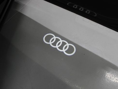 Used 2024 Audi Q4 e-tron quattro Prestige AWD/4WD image 47