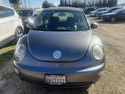 Used 2003 Volkswagen Beetle GL image 2