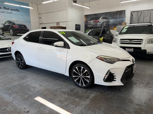 Used 2017 Toyota Corolla SE Sedan FWD image 10