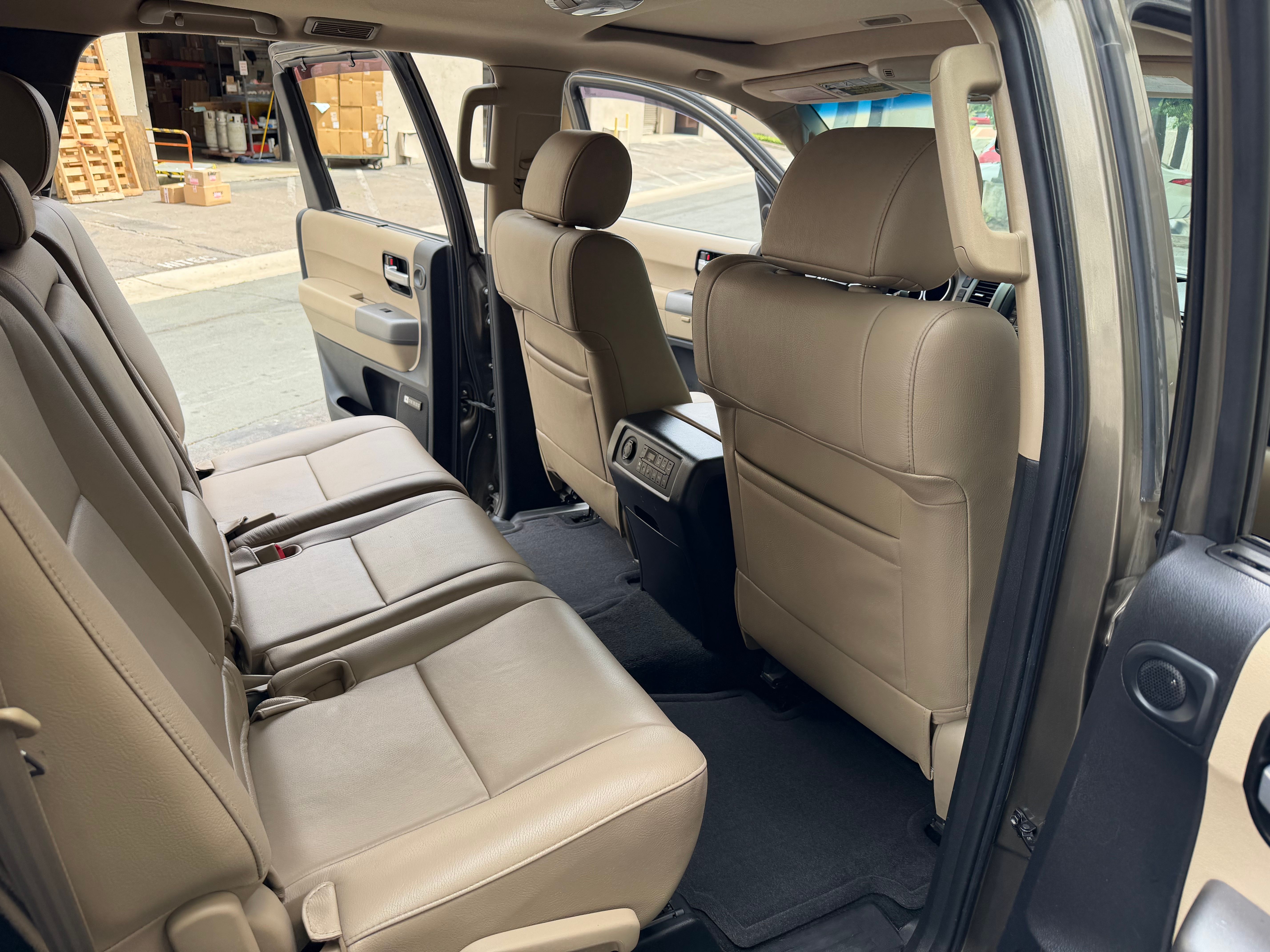 Used 2017 Toyota Sequoia Limited AWD/4WD image 22