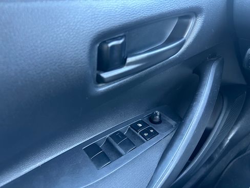 Used 2024 Toyota Corolla LE image 18