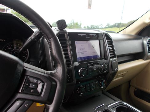 Used 2020 Ford F150 4x4 SuperCrew image 7