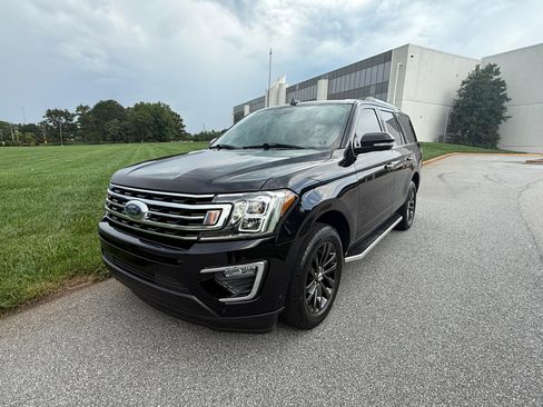 Used 2020 Ford Expedition 2WD Limited image 1