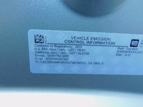 Used 2025 GMC Acadia Elevation image 30