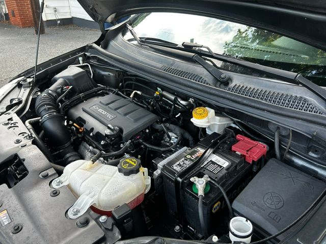 Used 2019 Chevrolet Sonic LT Hatchback FWD image 25