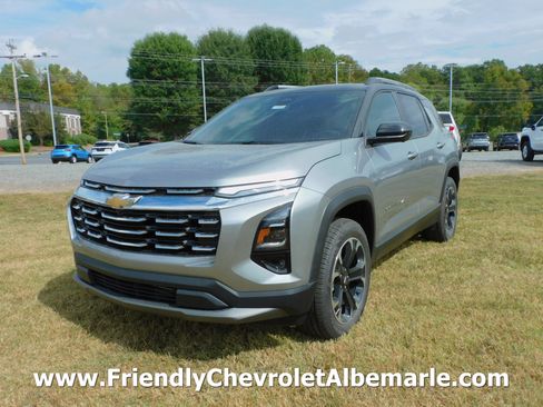 New 2026 Chevrolet Equinox LT image 1