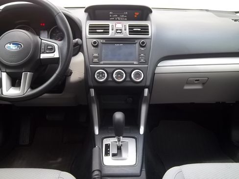 Used 2018 Subaru Forester 2.5i Premium image 23