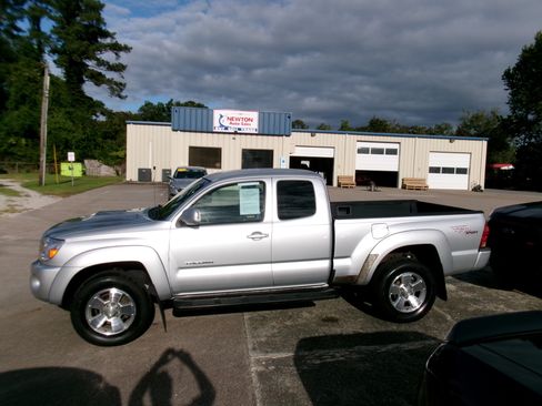 Used 2008 Toyota Tacoma TRD Sport image 14